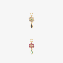 Load image into Gallery viewer, Charms Mini boucle d'oreilles Miniflower 2 or jaune 18 carats face