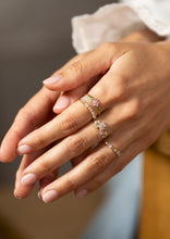 Cargar imagen en el visor de la Galería, Miniflower Anillo 4 Iris