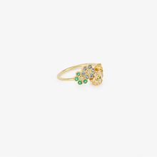 Cargar imagen en el visor de la Galería, Sophie d'Agon, Miniflower Bague 4, or jaune 18 carats, émeraudes, saphirs bleus, saphirs jaunes, diamants salt and pepper, profil
