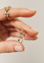 Load image into Gallery viewer, Gaia bague 2 Pivoine, tsavorites, diamants blancs, saphirs roses, porté 1
