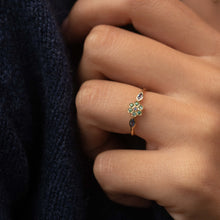 Load image into Gallery viewer, Miniflower Ring 1–Green