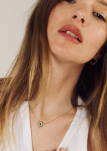 Load image into Gallery viewer, Collier Yellowstone 2 Anis, or 18K, émeraudes, diamants blancs, saphir bleu marine, face