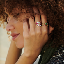 Load image into Gallery viewer, Bague Rita 2 Rose or jaune, Rubis, saphirs roses, email et diamants Porté 2
