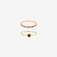 Load image into Gallery viewer, Sophie d'Agon, bague or jaune 18 carats, petit coeur rubis rouge, gaia love émeraudes, saphirs roses, rubis, face 
