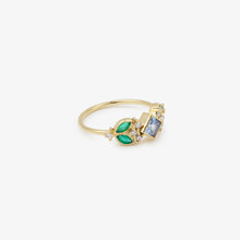 Load image into Gallery viewer, Bague Nymphéa 3 Bleue , or jaune , saphir bleu , diamants , émeraudes
