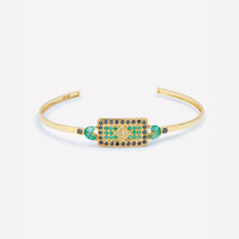 Load image into Gallery viewer, Ava bracelet jonc or jaune, émeraudes, diamants noirs et saphirs jaunes face
